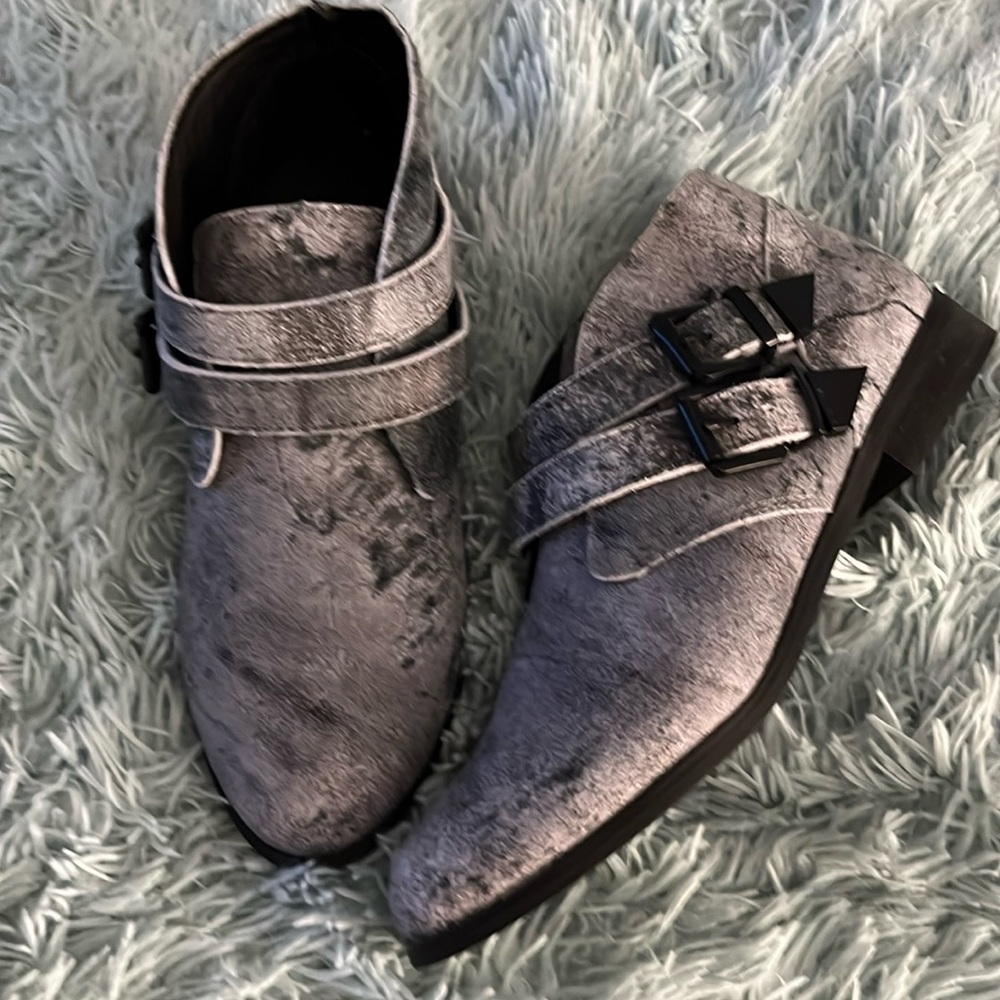 DIAMOND SUPPLY COMPANY NEW SHADED  GRAY/BLACK ANKLE BOOTS/ BOOTIES SIZE 8 1/2